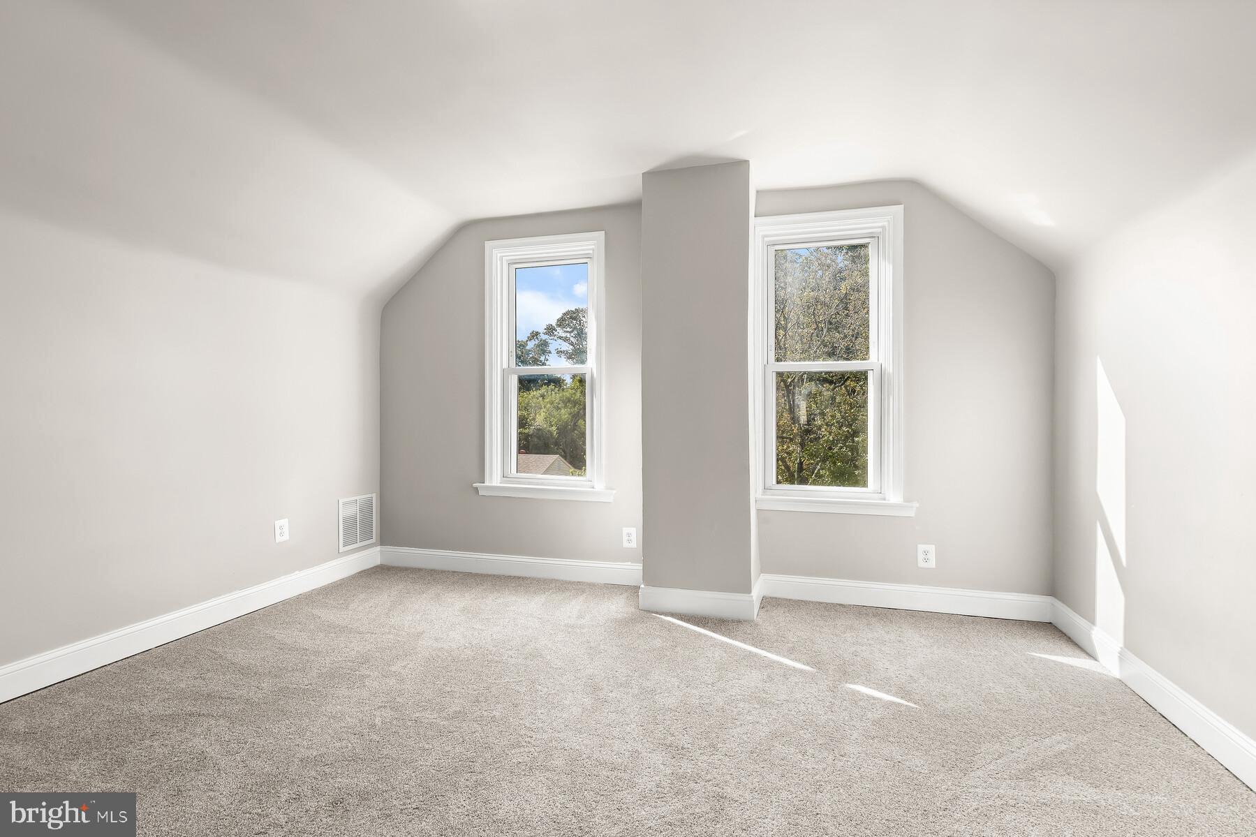 RIDGE GROVE - Residential