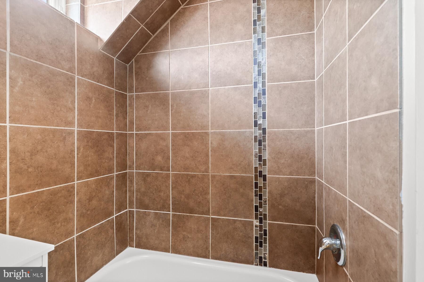 RIDGE GROVE - Residential