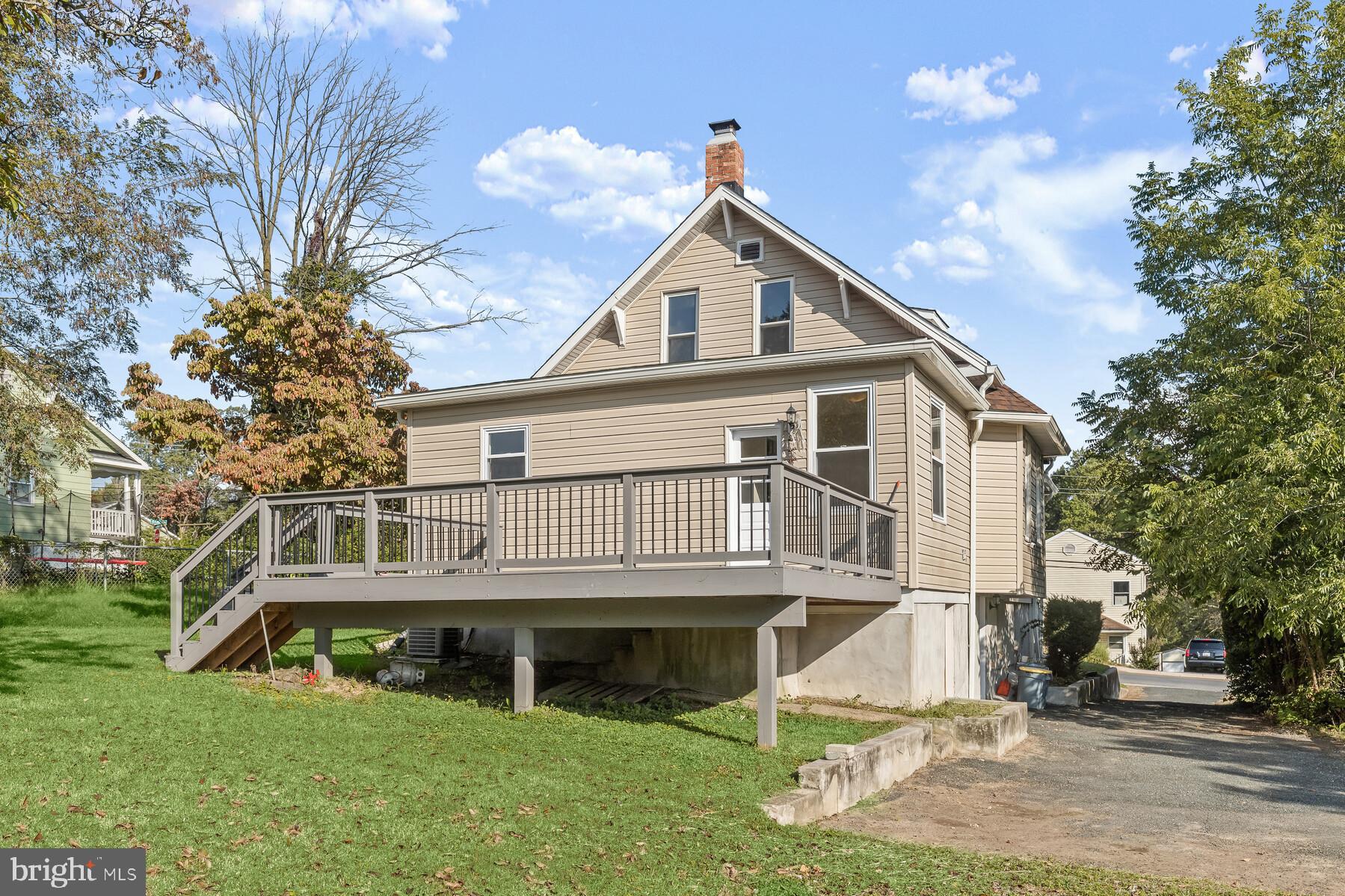 RIDGE GROVE - Residential