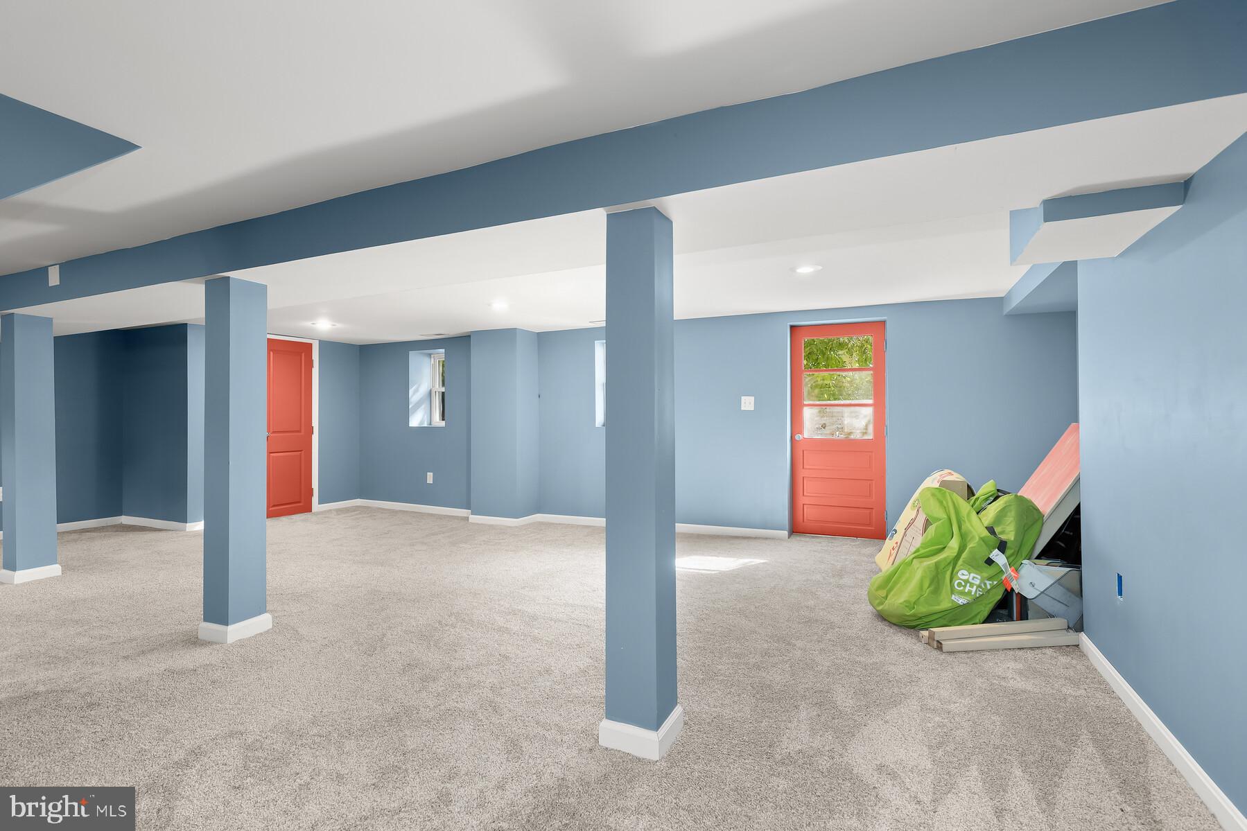 RIDGE GROVE - Residential