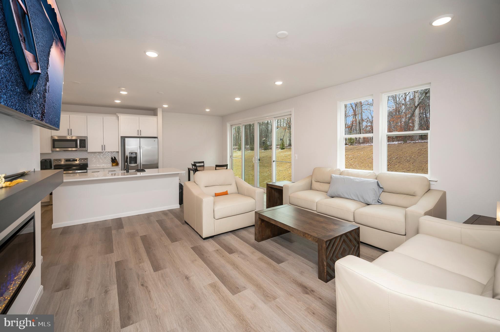 WILDERNESS SHORES - Residential