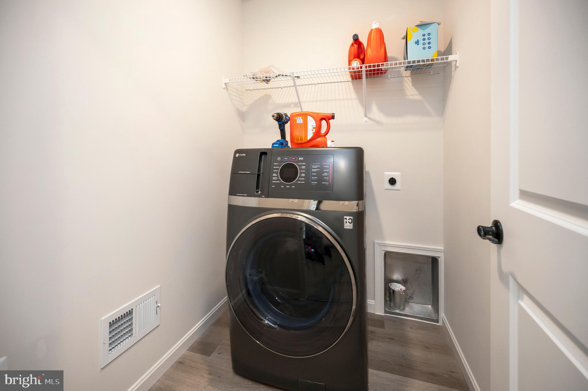 WILDERNESS SHORES - Residential