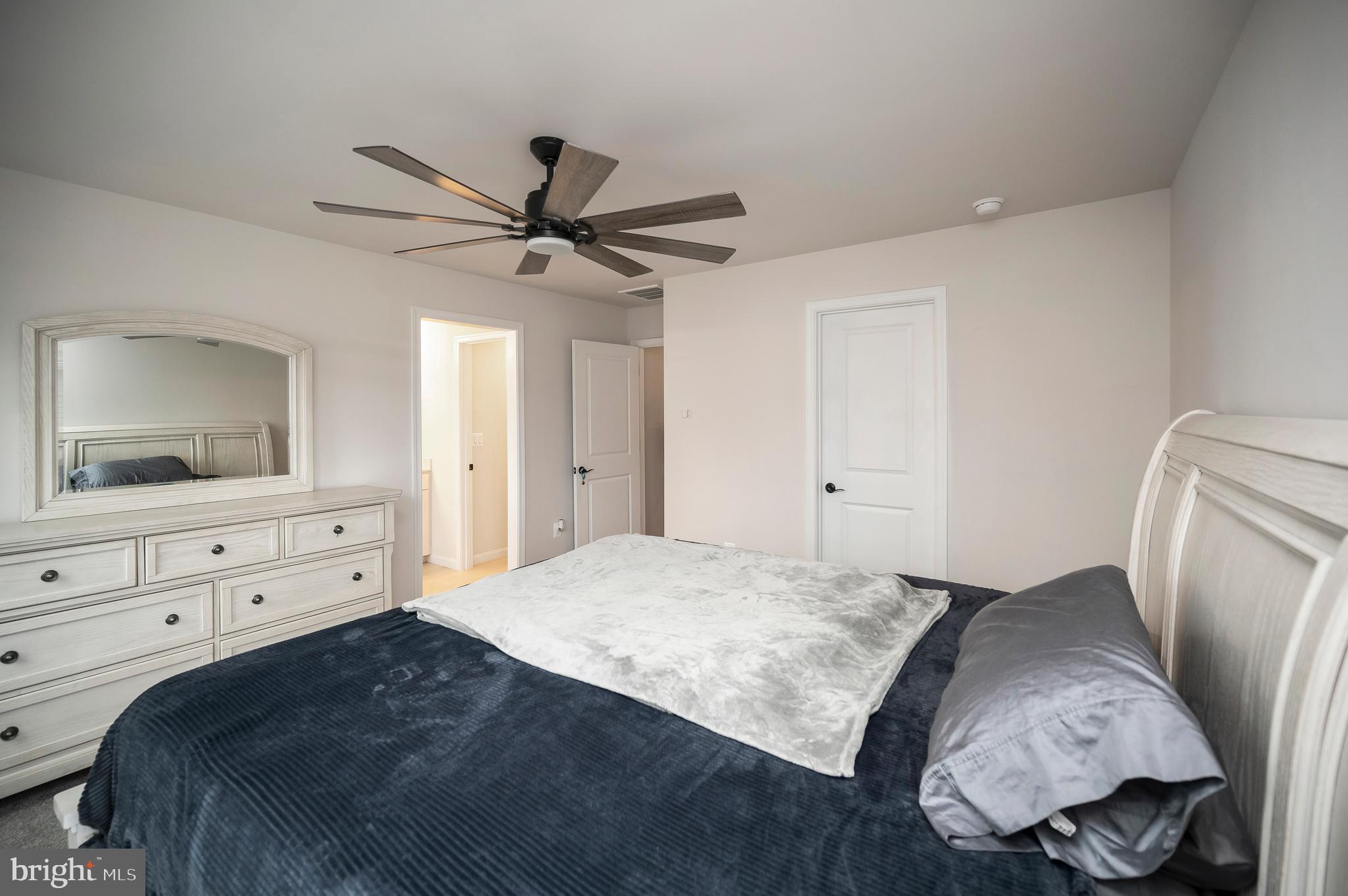 WILDERNESS SHORES - Residential