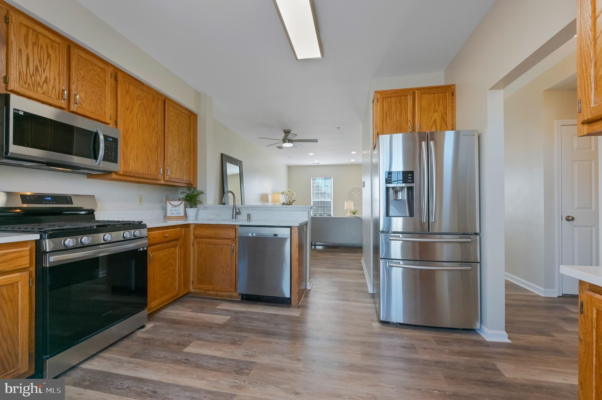 NANTUCKET MEWS @ CROFTON - Residential