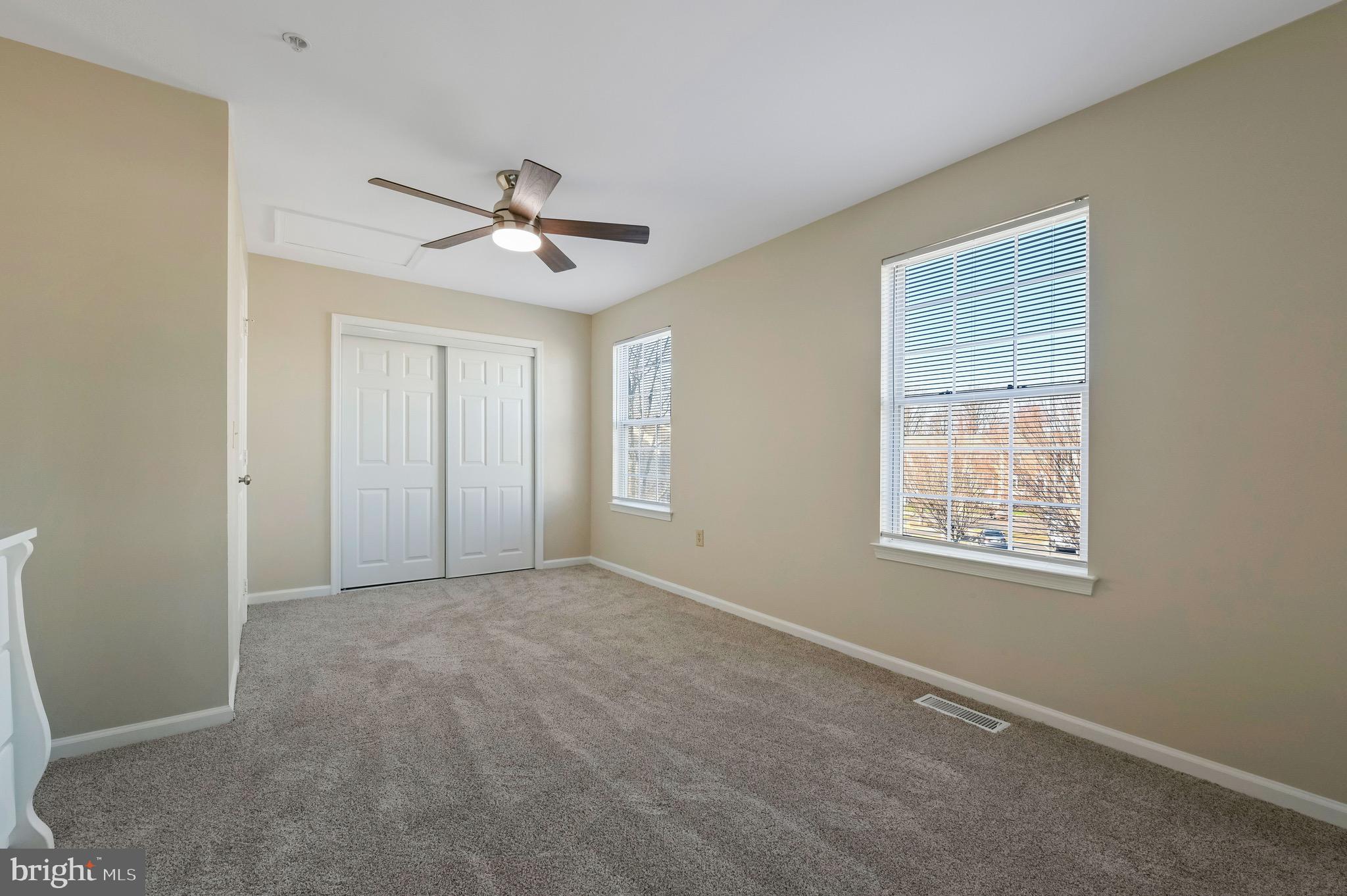 NANTUCKET MEWS @ CROFTON - Residential