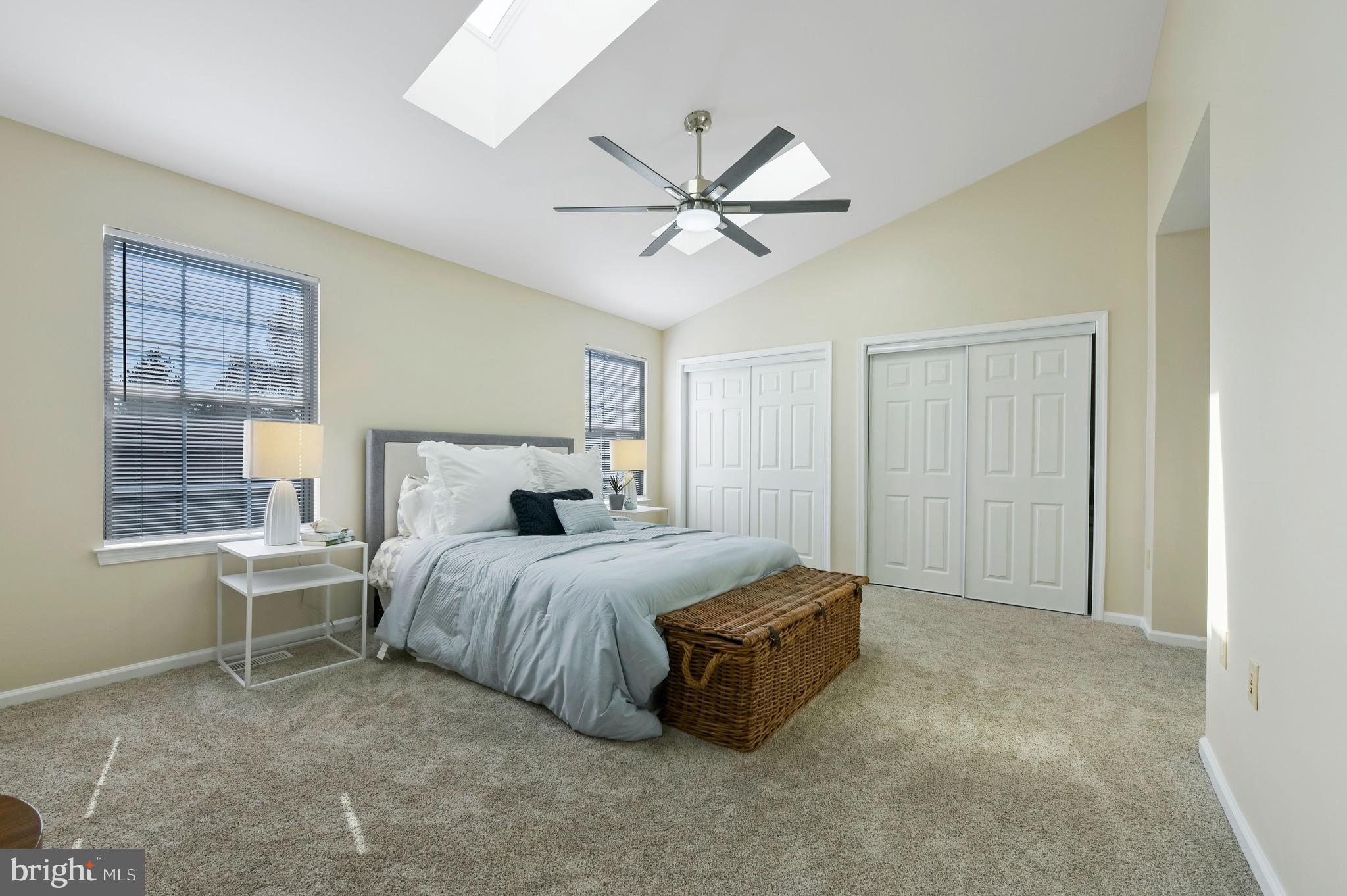 NANTUCKET MEWS @ CROFTON - Residential