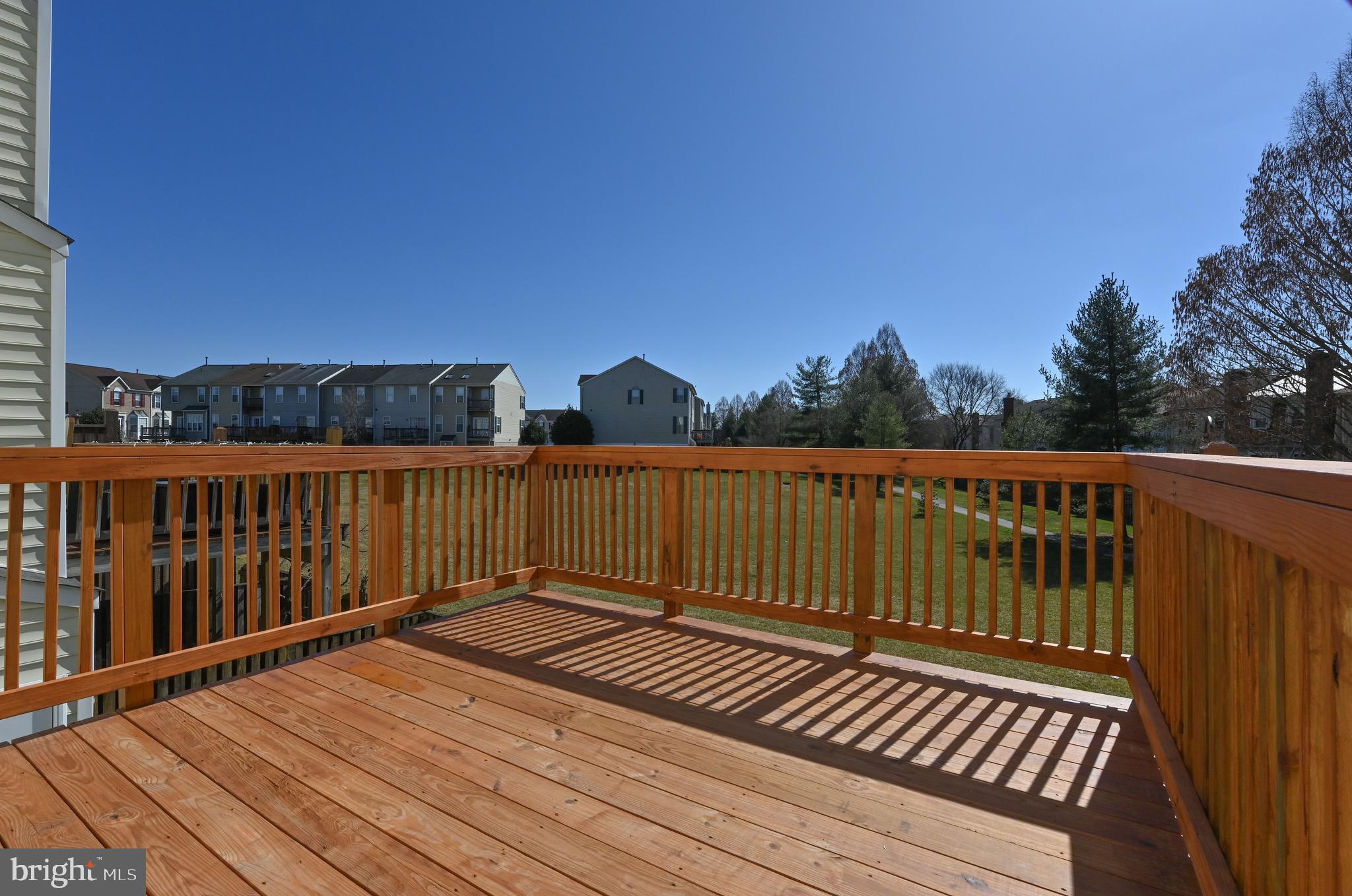 NANTUCKET MEWS @ CROFTON - Residential