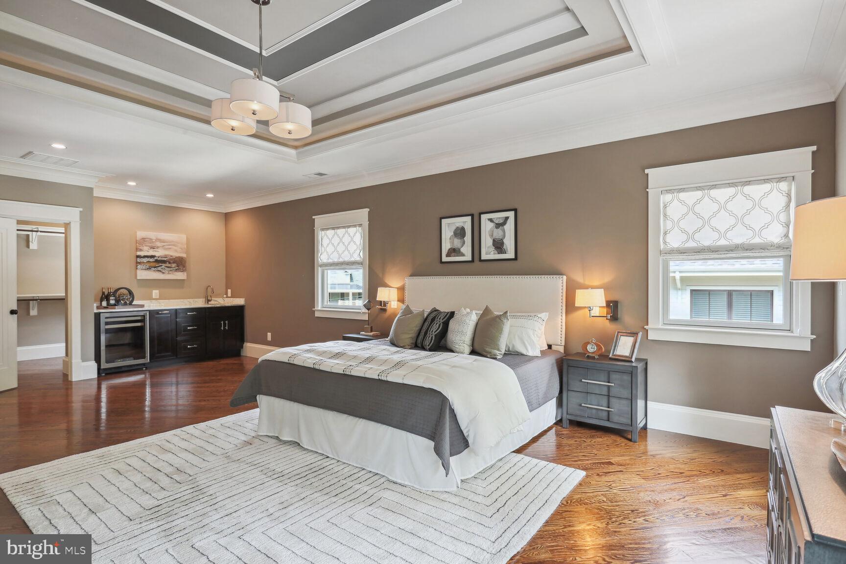 WILLIAMSBURG VILLAGE - Residential