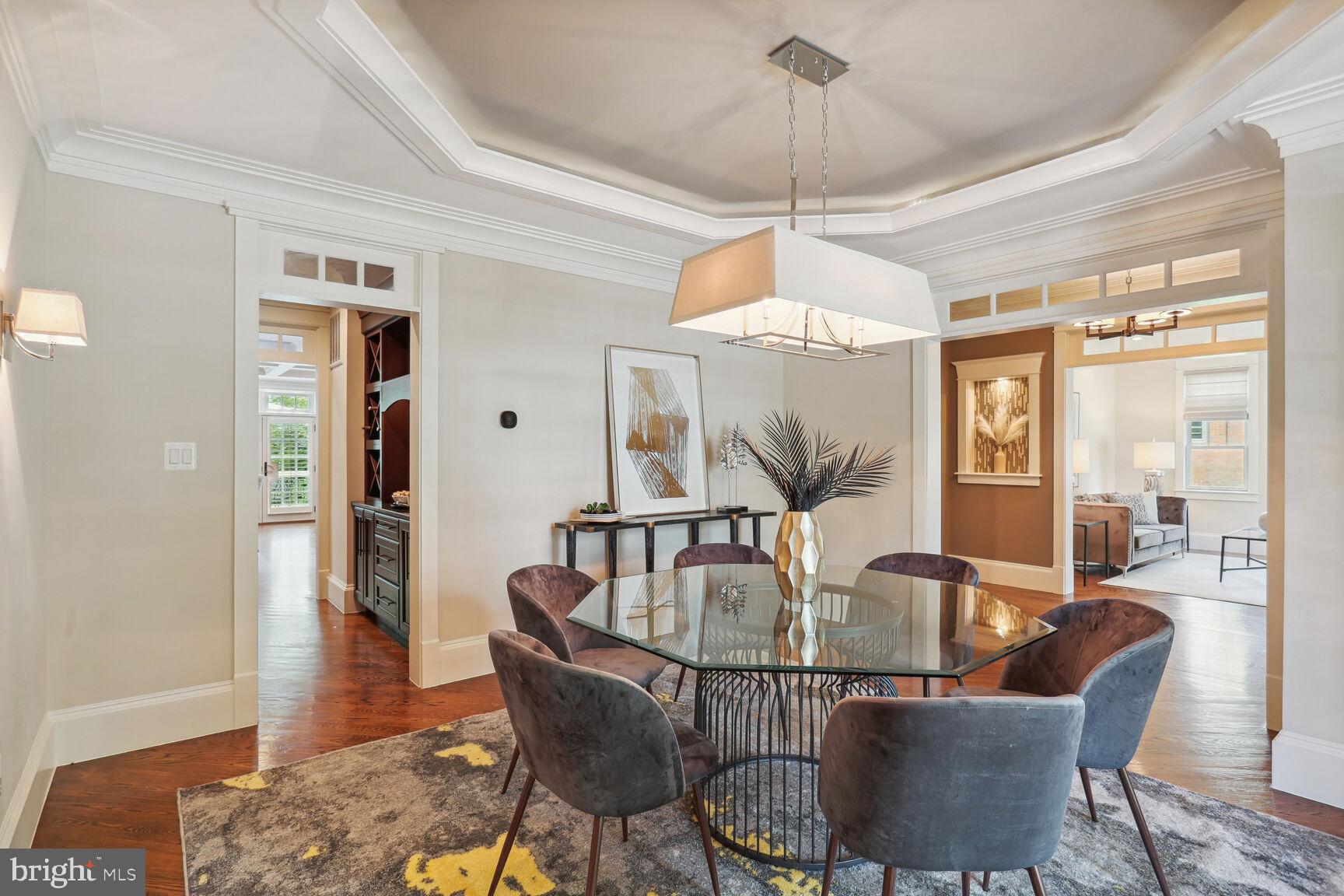 WILLIAMSBURG VILLAGE - Residential