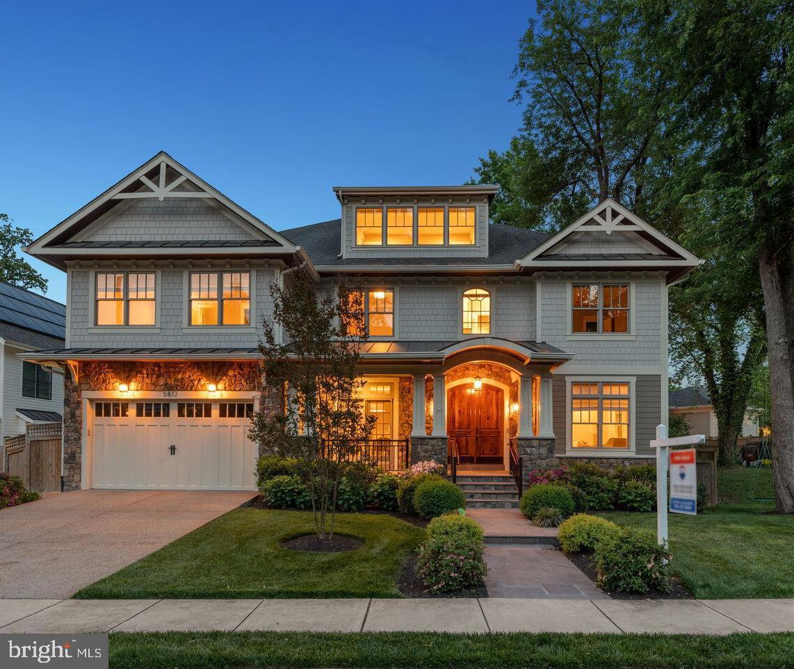 WILLIAMSBURG VILLAGE - Residential