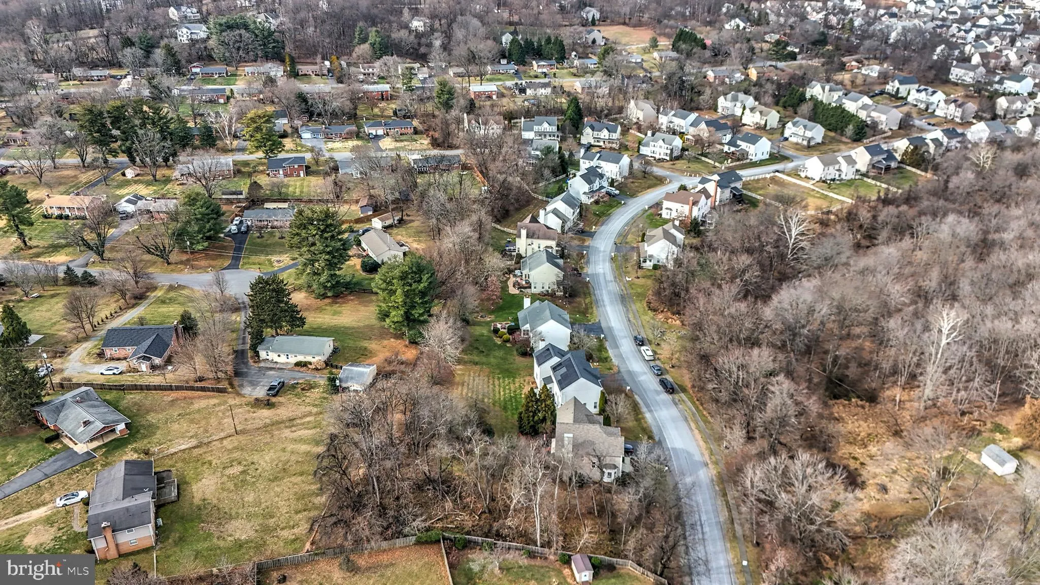 Round Hill, Virginia 20141, United States, 4 Bedrooms Bedrooms, ,3 BathroomsBathrooms,Residential,Active,251674