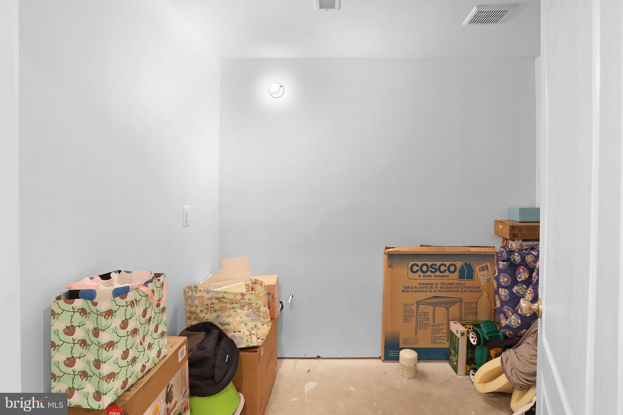 GREENWOOD COMMONS - Residential