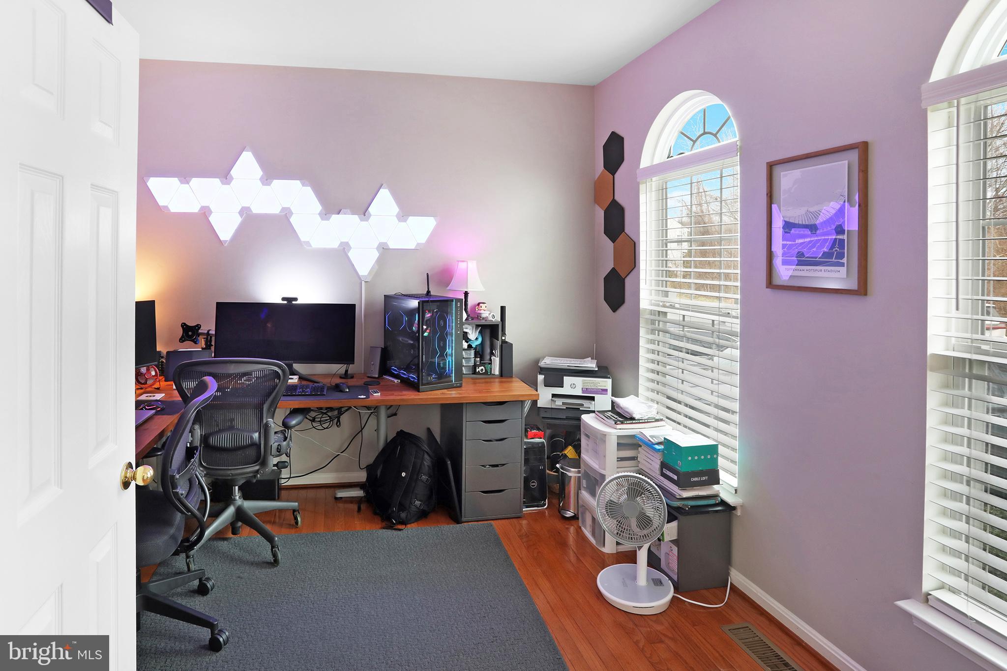 GREENWOOD COMMONS - Residential