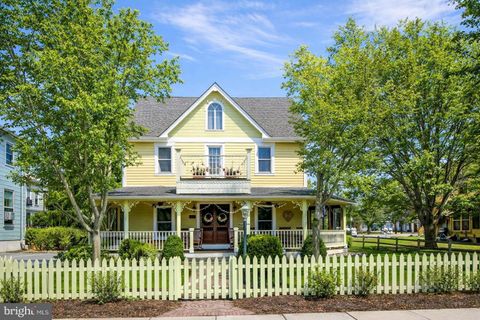 Homes For Sale - 225 Windsor Ave<br/> CAPE MAY, NJ 08204