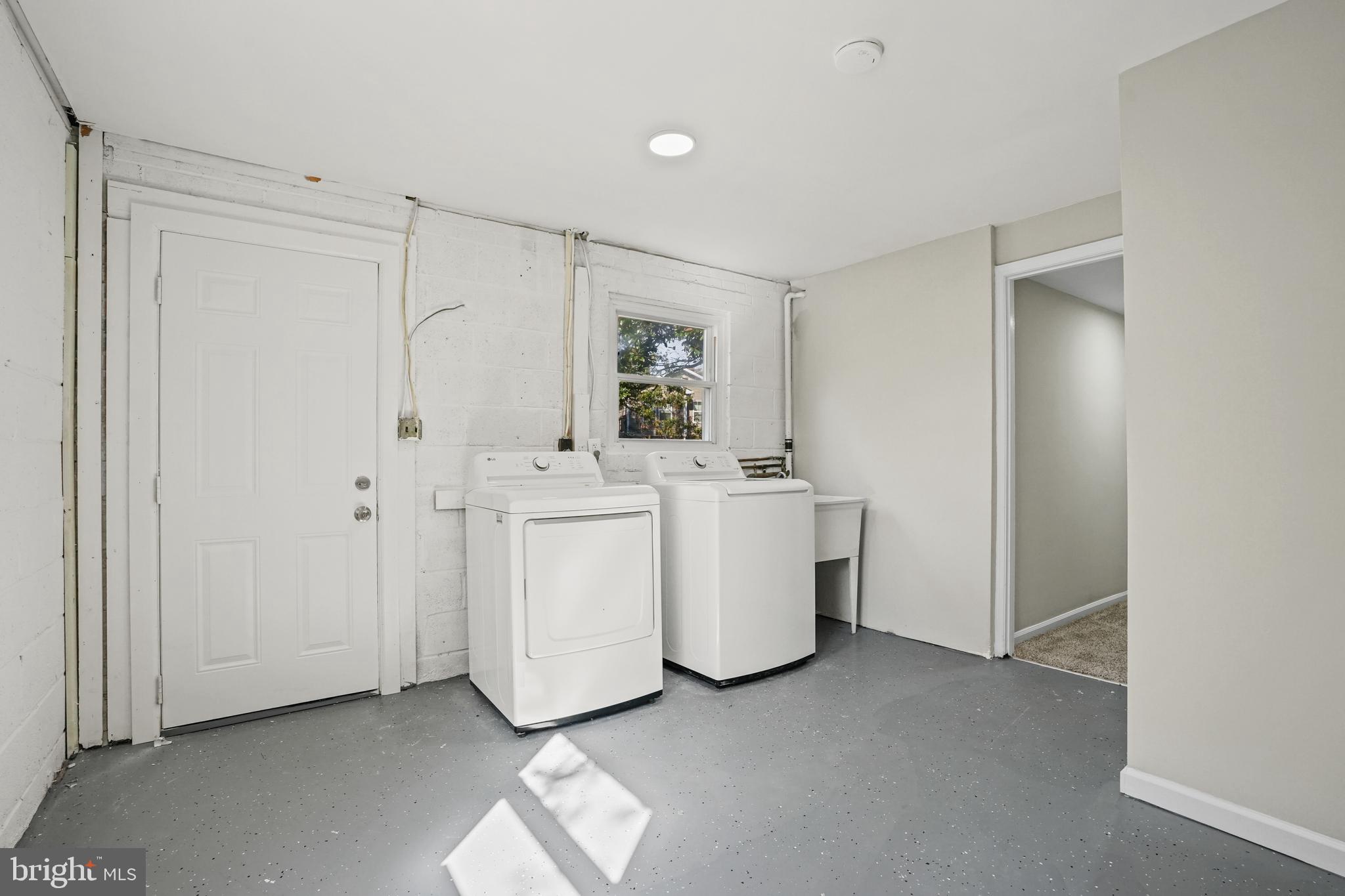 ESTONIAN ESTATES - Residential