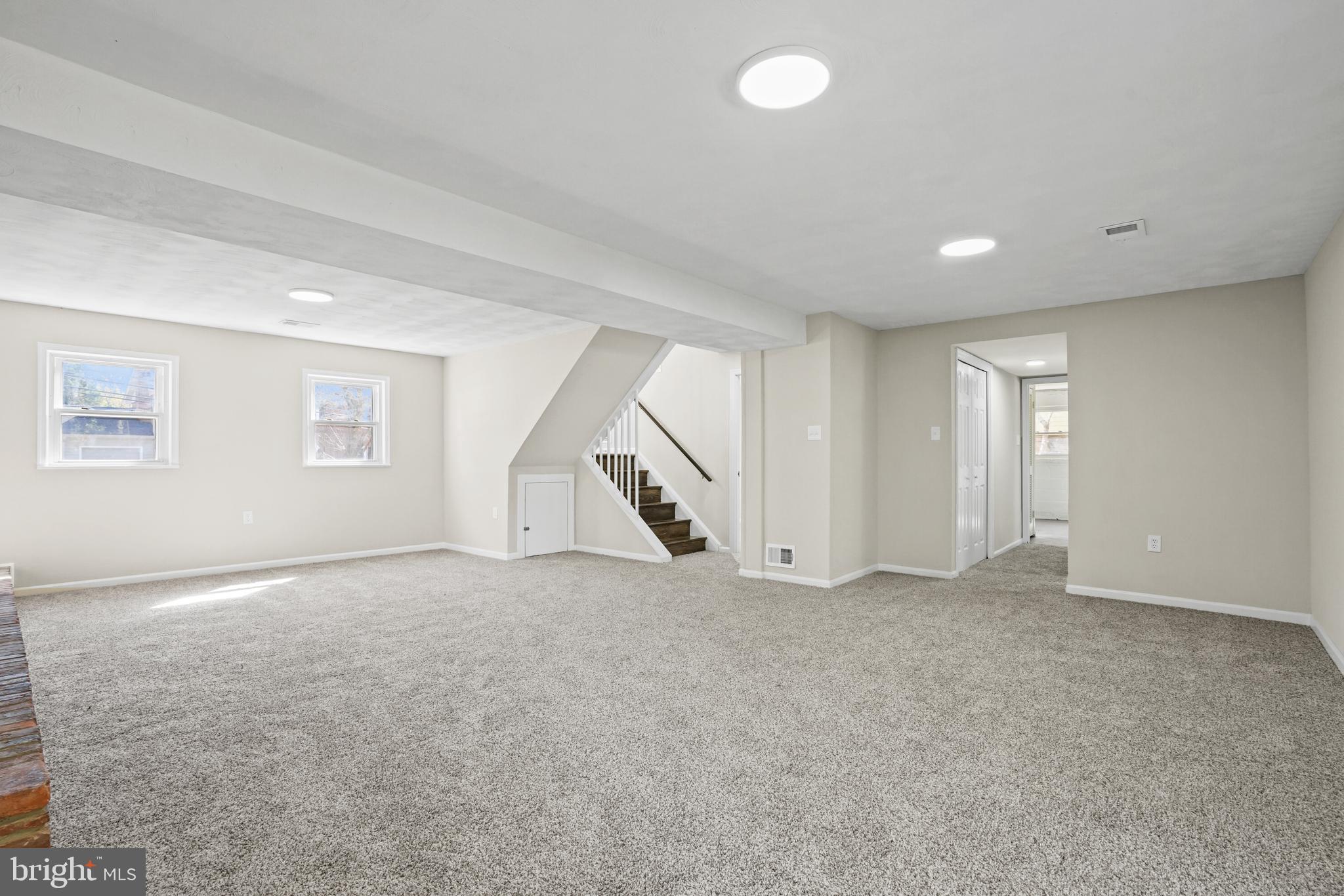 ESTONIAN ESTATES - Residential