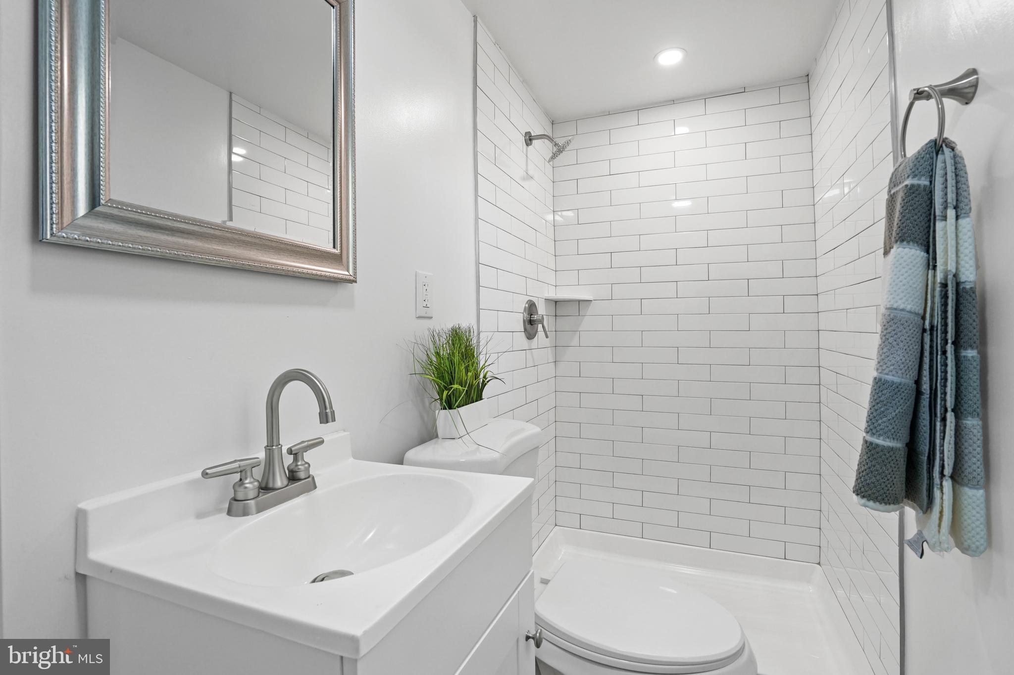 ESTONIAN ESTATES - Residential