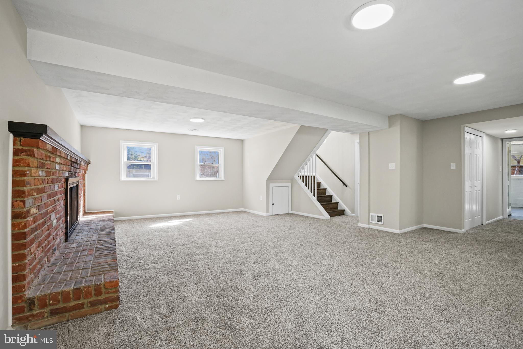 ESTONIAN ESTATES - Residential