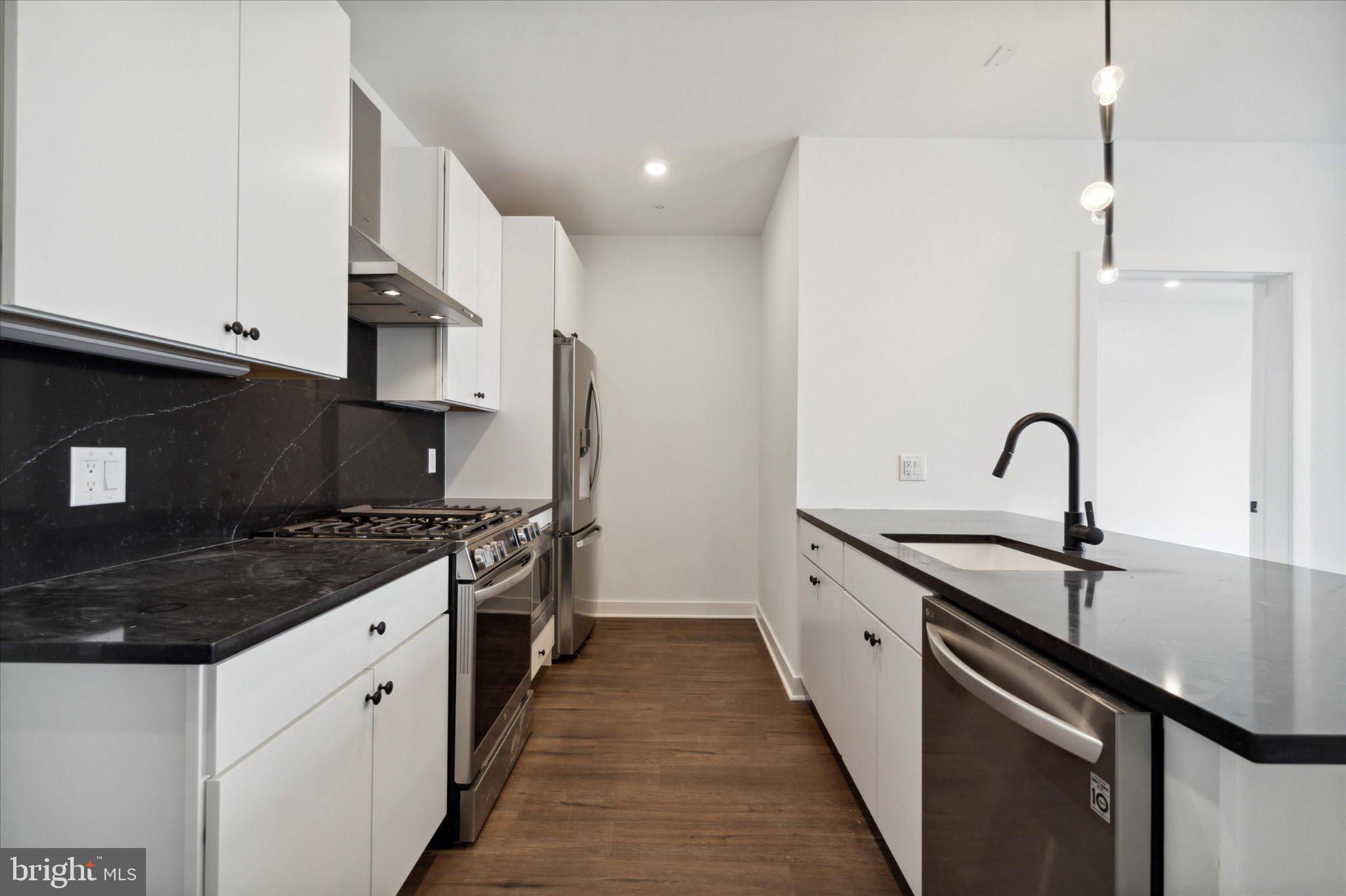 2636 E YORK ST 309