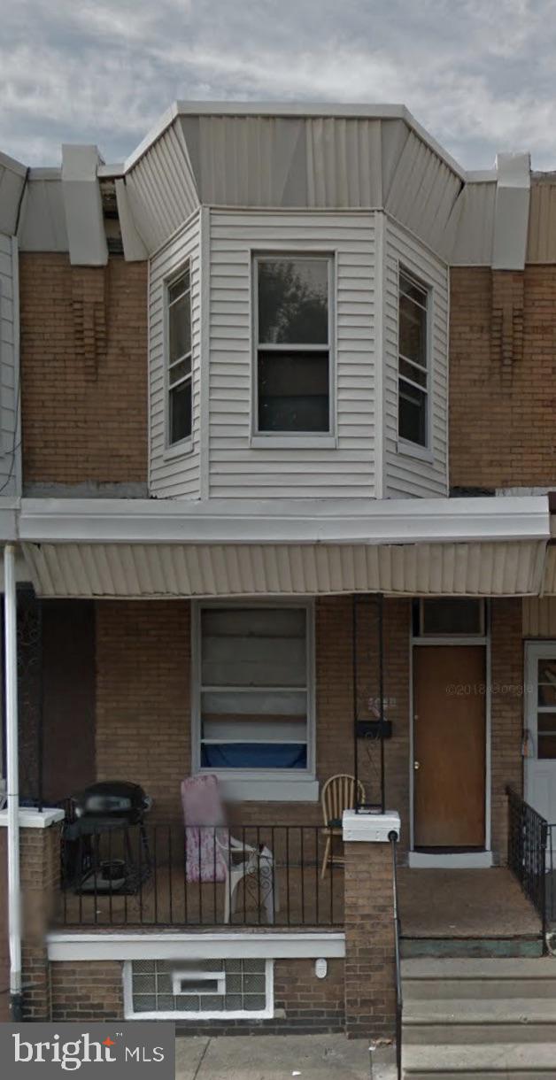 🏡 Investor Special or First-Time Homebuyer Opportunity!
Welcome to 1920 Ruan St, Philadelphia, PA 19124, a 2-bedroom, 1-bathroom home with tons of potential in the heart of Frankford. This property is perfect for investors looking for a rental opportunity or a buyer eager to add their personal touch and make it their own.
Key Features:
✅ Spacious Living Room: Open-concept main floor with ample natural light and wood-style flooring.
✅ Eat-in Kitchen: Plenty of cabinet space, tiled flooring, and access to the backyard.
✅ Two Bedrooms: Generously sized with room for customization.
✅ Bathroom: Features a tiled shower and vanity, ready for updates.
✅ Full Basement: Provides additional storage or the potential for finishing.
✅ Convenient Location: Close to public transportation, shopping, and major roadways.
This home needs some TLC, but with the right vision, it can be a great investment! Whether you're looking for a fix-and-flip, a rental, or an affordable home to make your own, this is your chance.
📞 Don't miss out! Schedule your showing today!