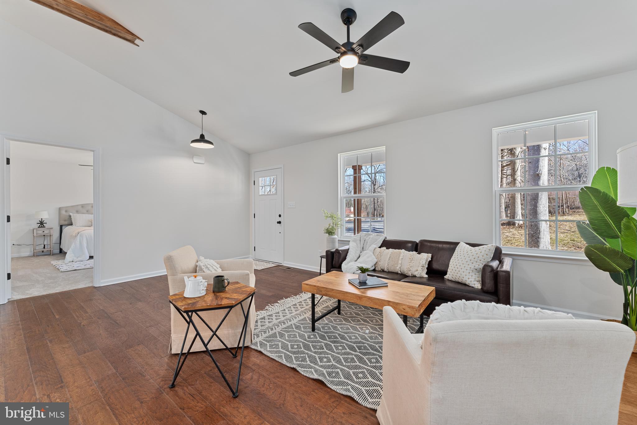 SHERWOOD FOREST - Residential