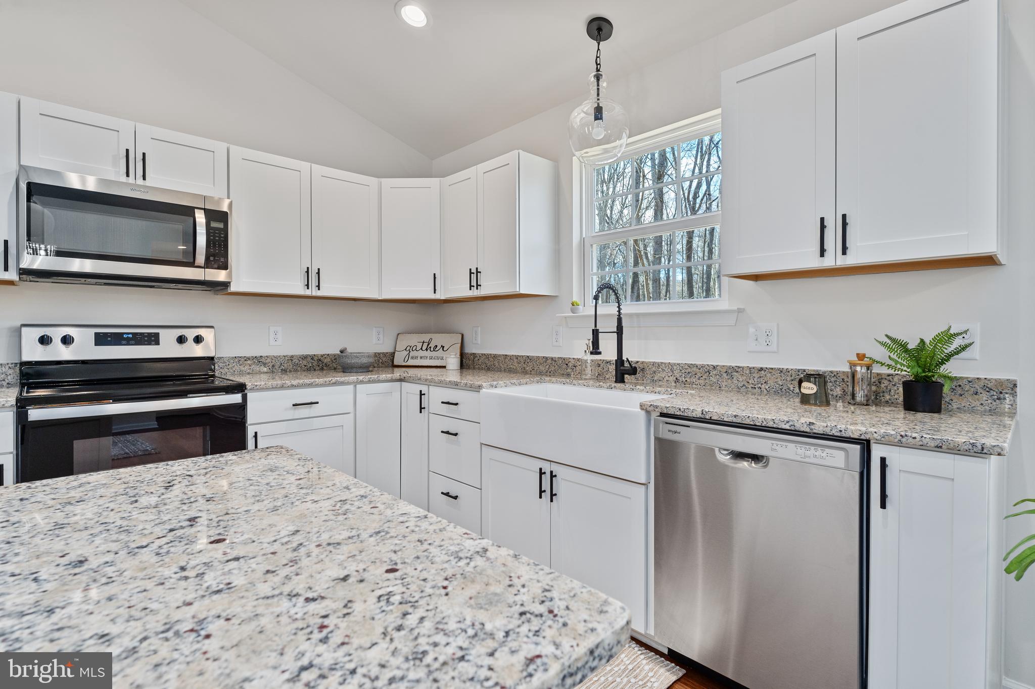 SHERWOOD FOREST - Residential