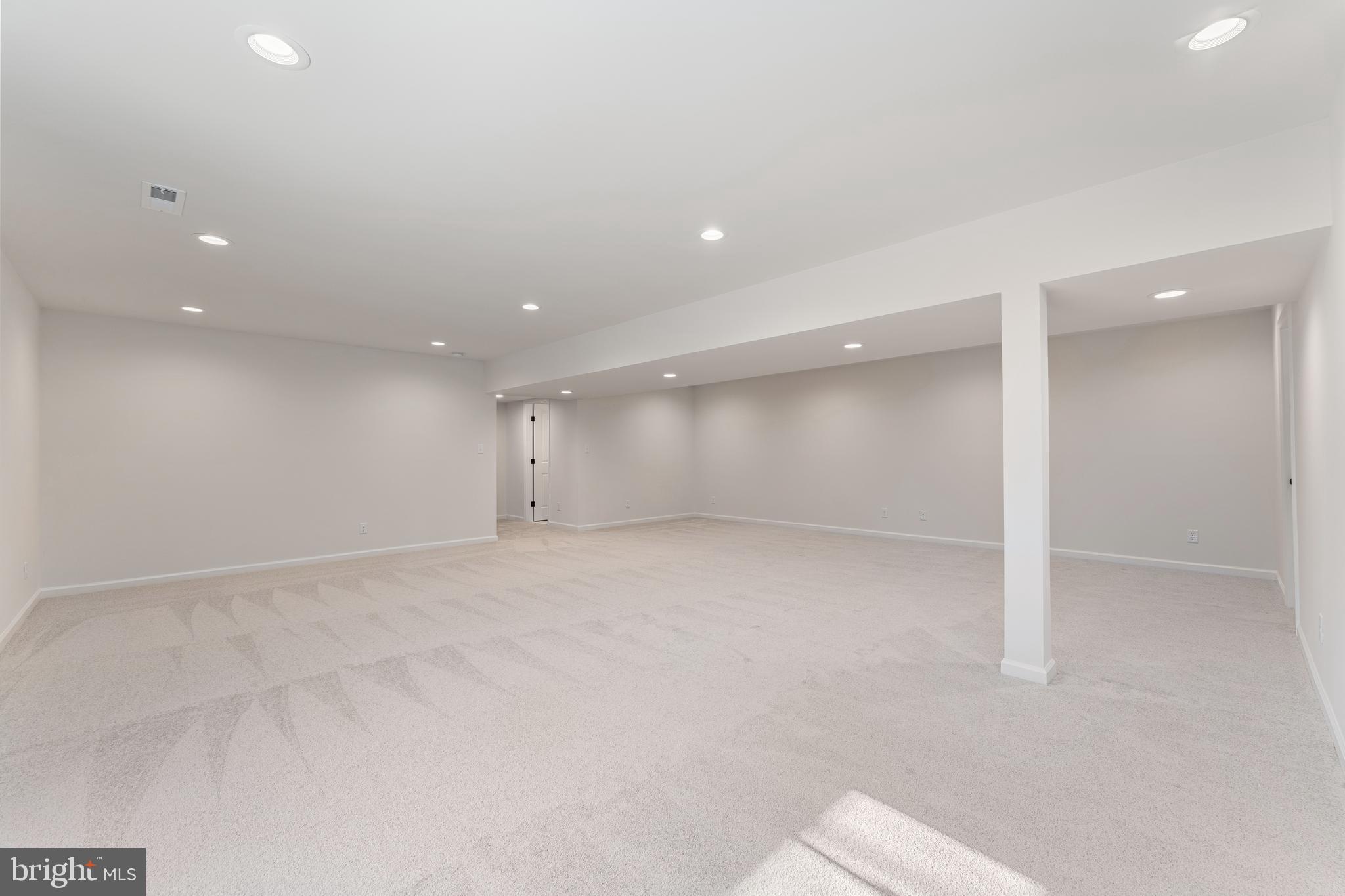 SHERWOOD FOREST - Residential