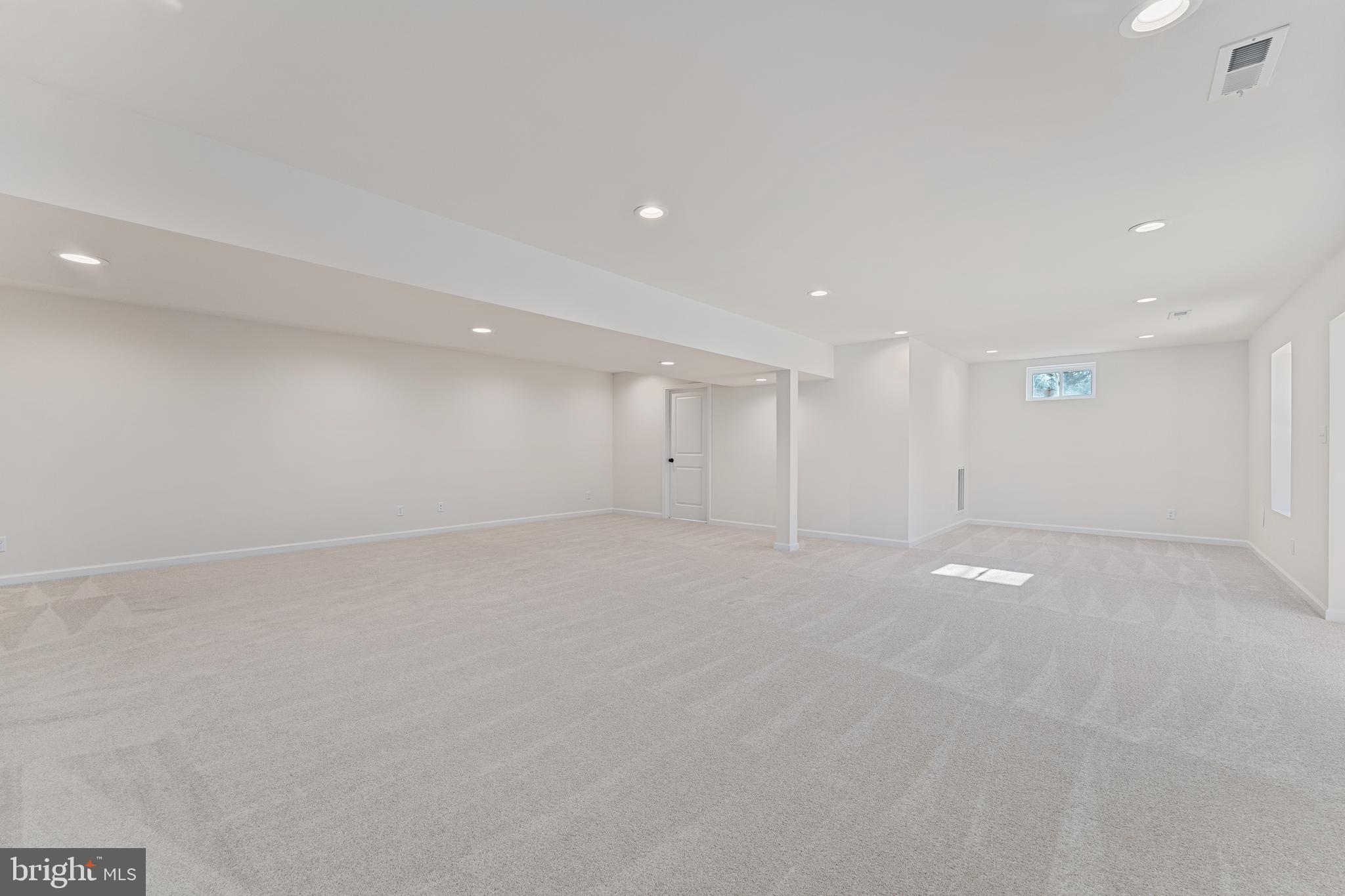 SHERWOOD FOREST - Residential