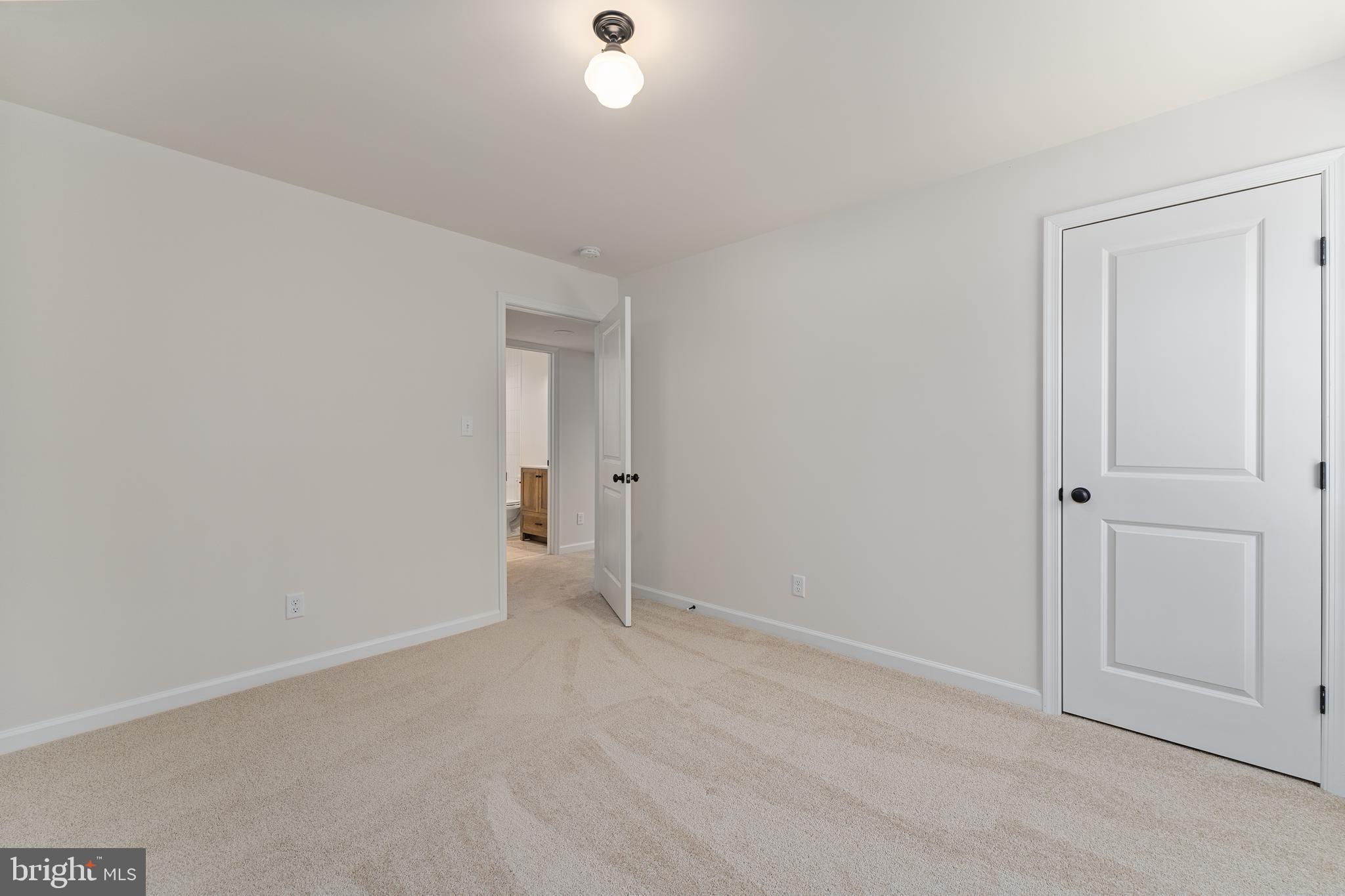 SHERWOOD FOREST - Residential