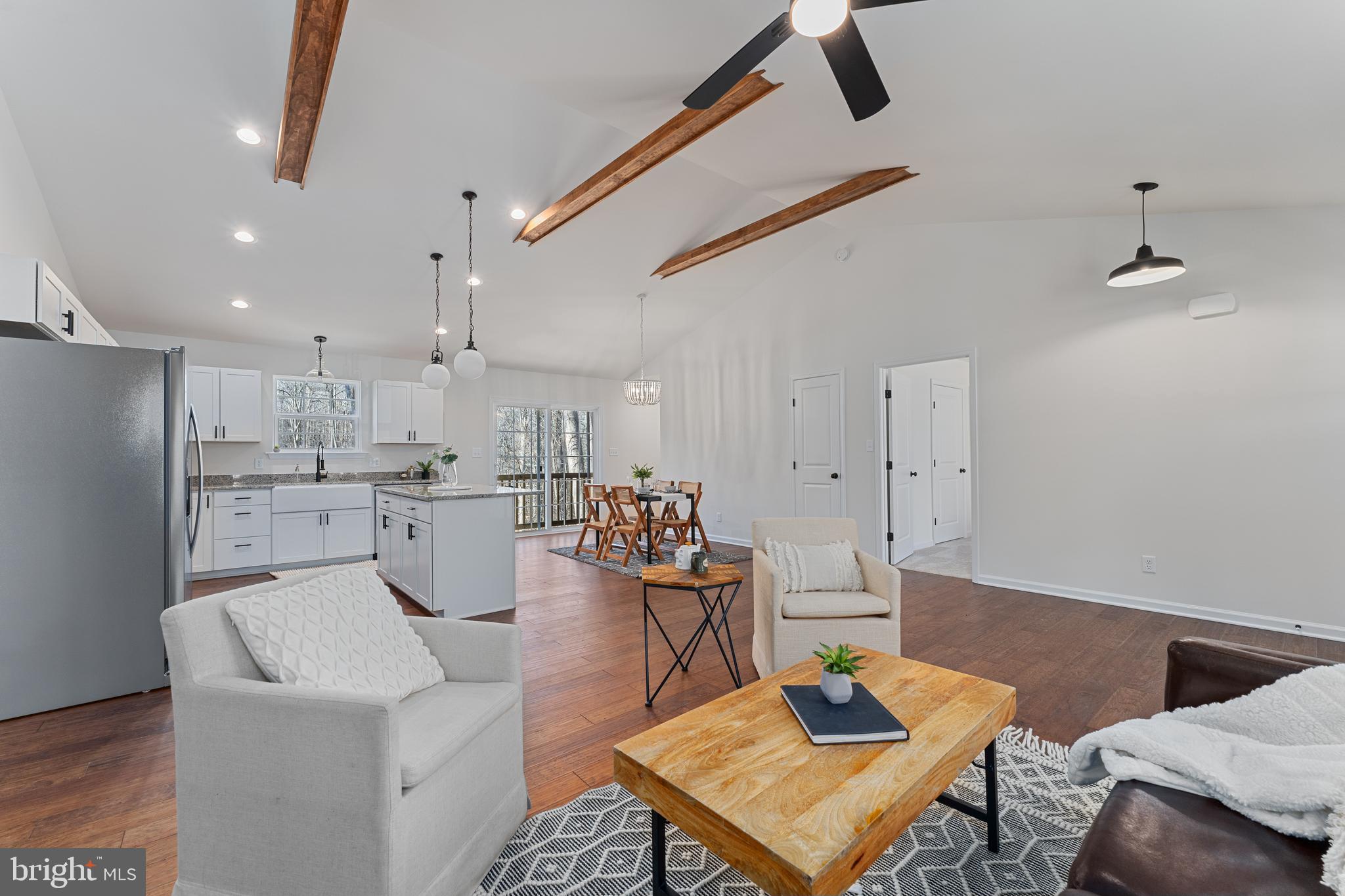 SHERWOOD FOREST - Residential