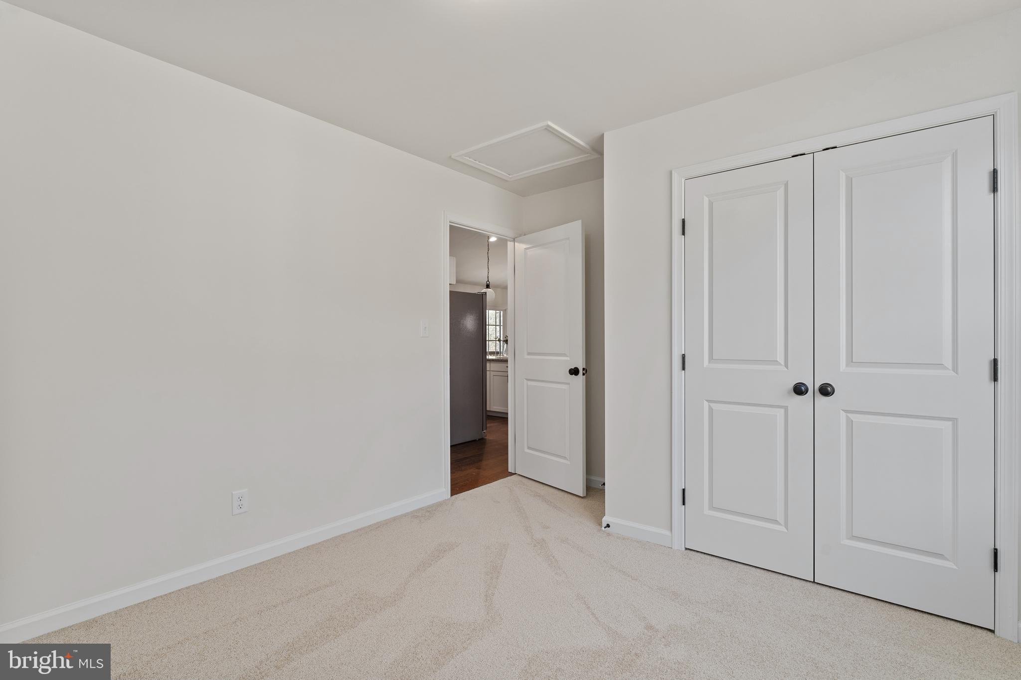 SHERWOOD FOREST - Residential