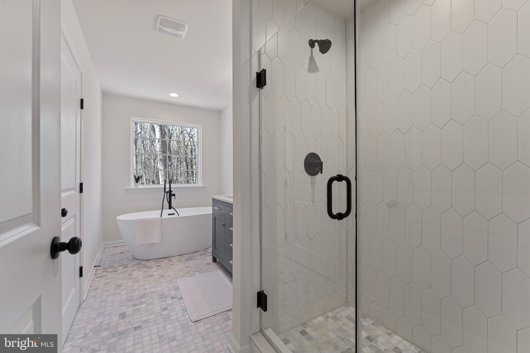 SHERWOOD FOREST - Residential