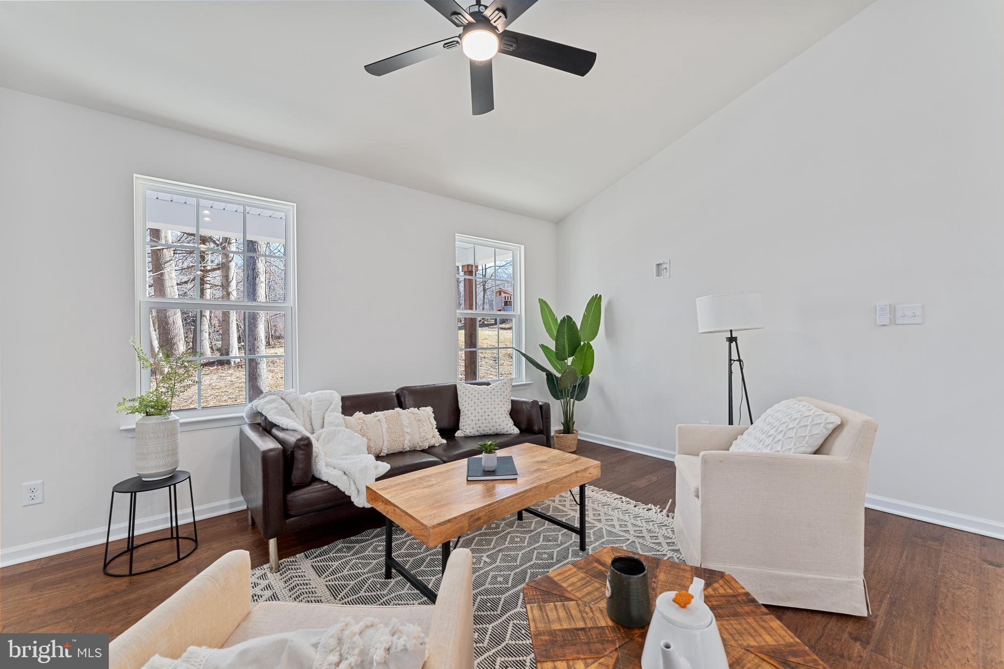 SHERWOOD FOREST - Residential