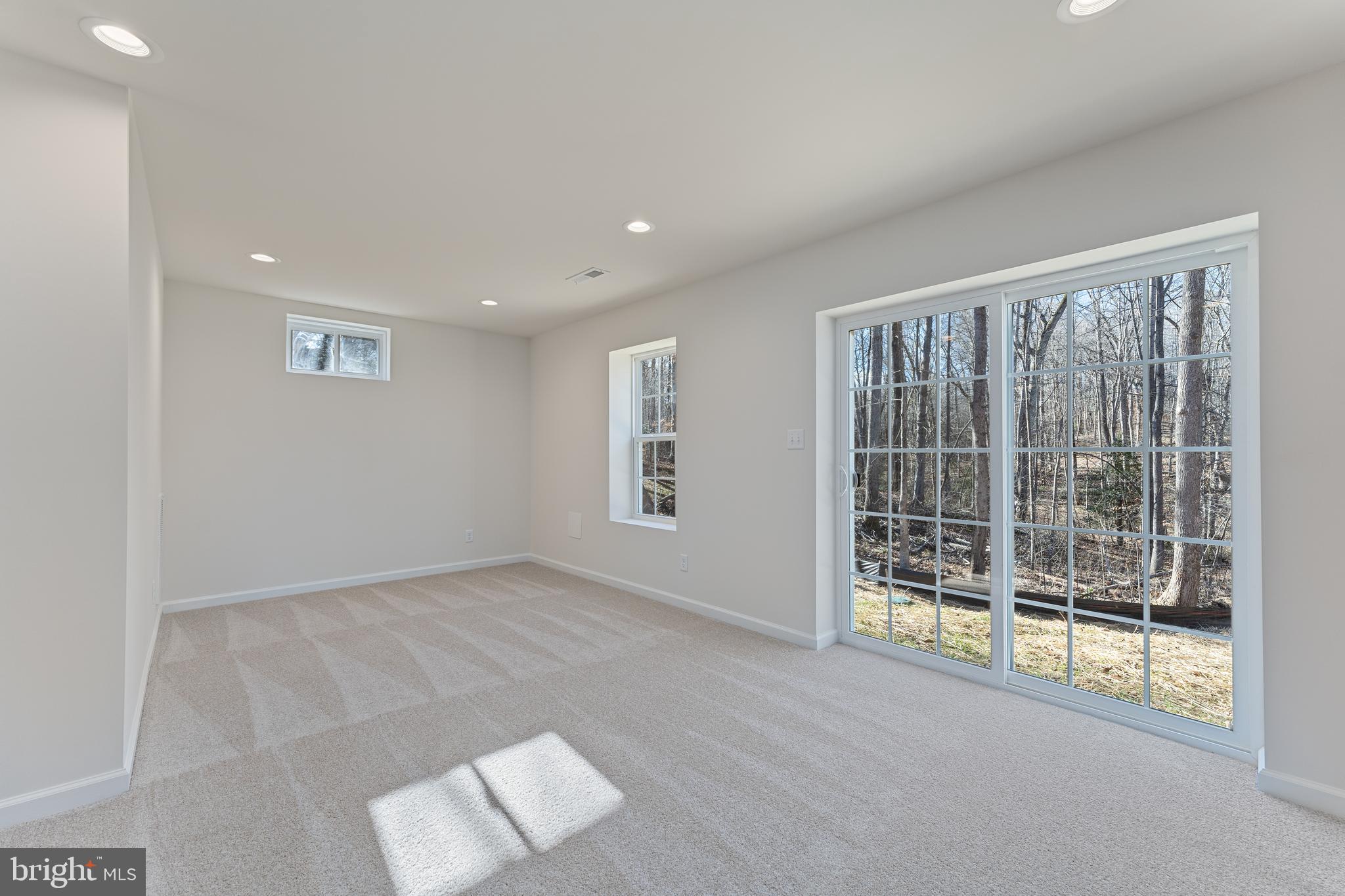 SHERWOOD FOREST - Residential