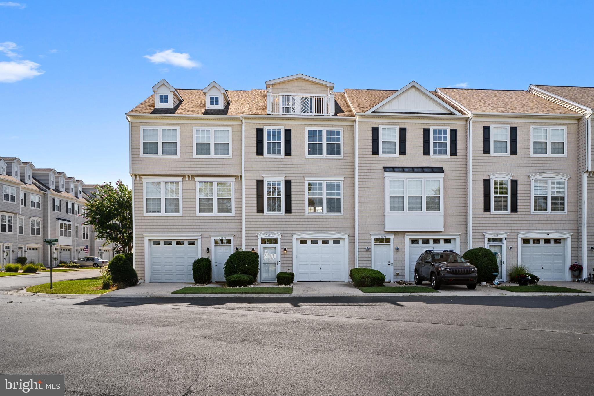 35596 N GLOUCESTER CIRCLE