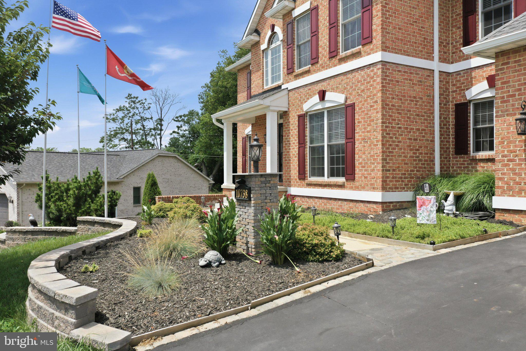 10738 APPLE TREE LANE