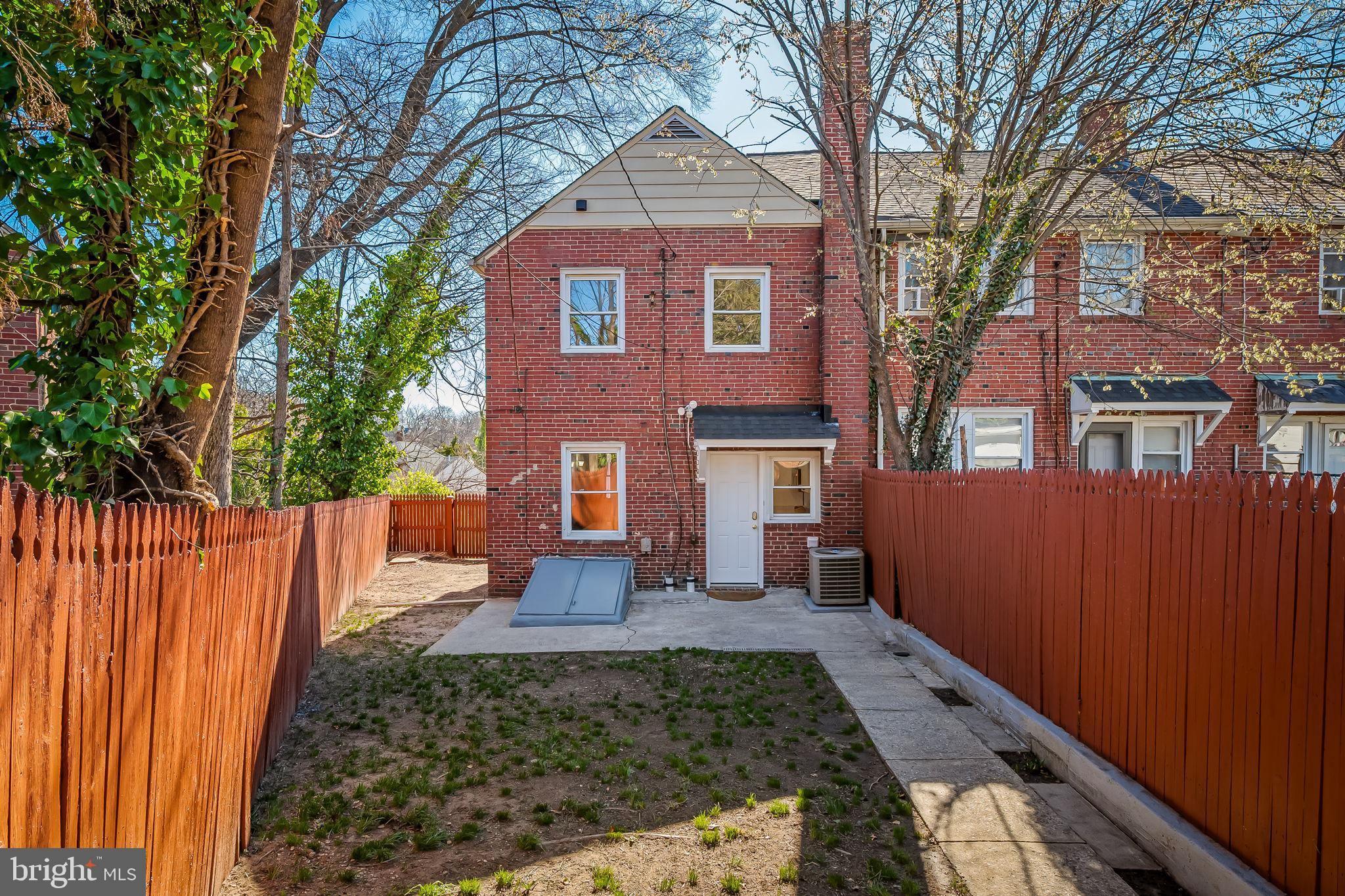 EDNOR GARDENS HISTORIC DISTRICT - Residential