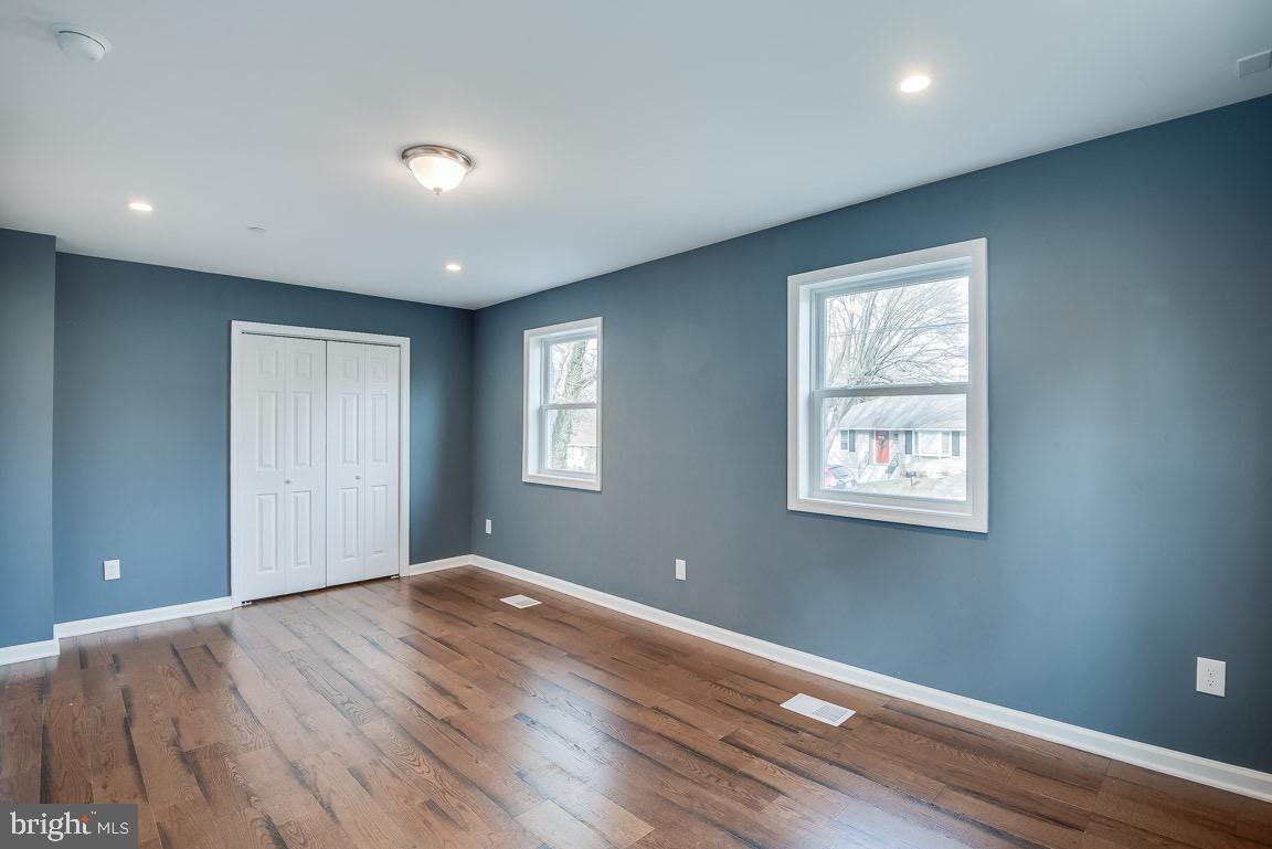 PAROLE HEIGHTS - Residential