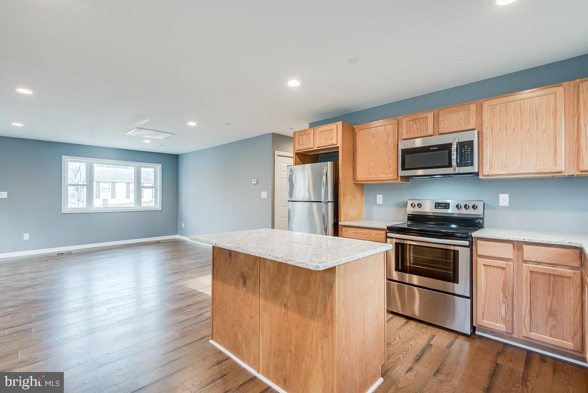 PAROLE HEIGHTS - Residential