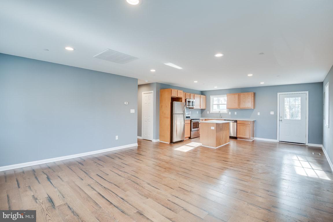 PAROLE HEIGHTS - Residential