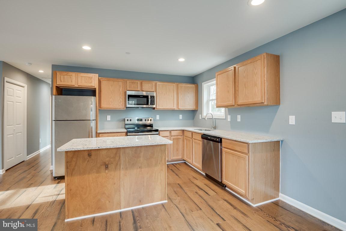 PAROLE HEIGHTS - Residential