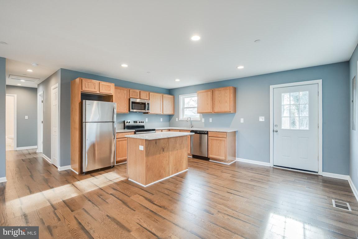 PAROLE HEIGHTS - Residential