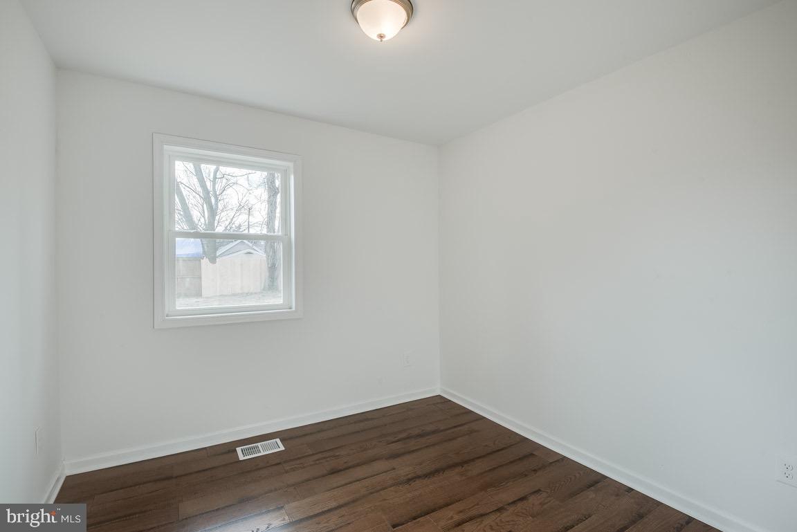 PAROLE HEIGHTS - Residential