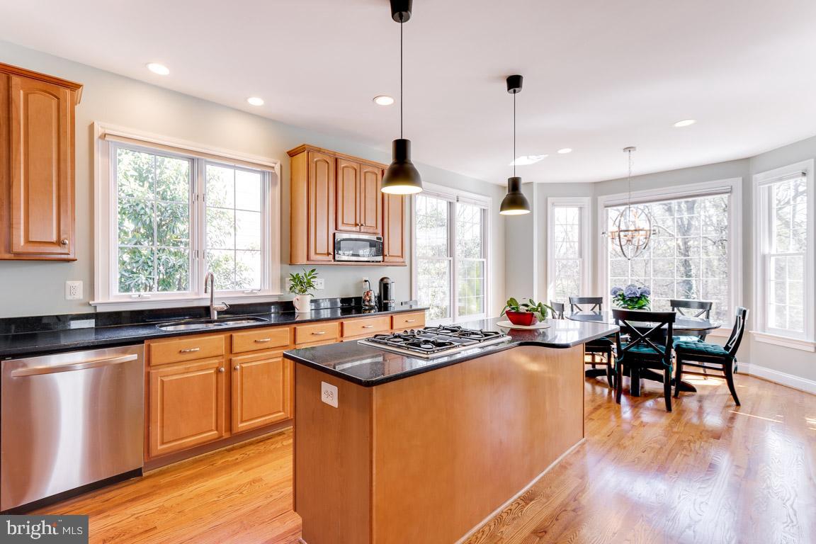 AYRLAWN - Residential