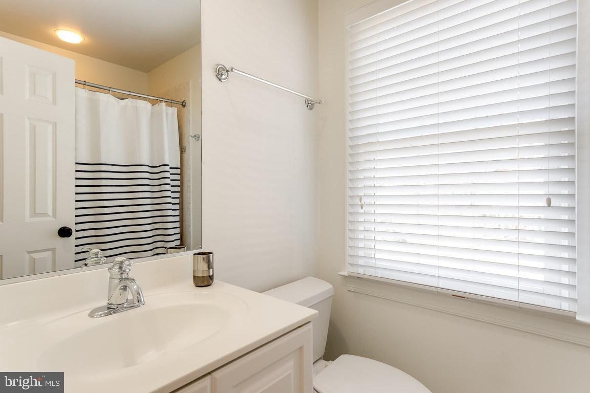 AYRLAWN - Residential