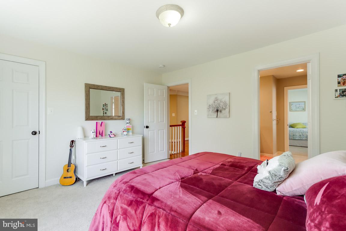 AYRLAWN - Residential