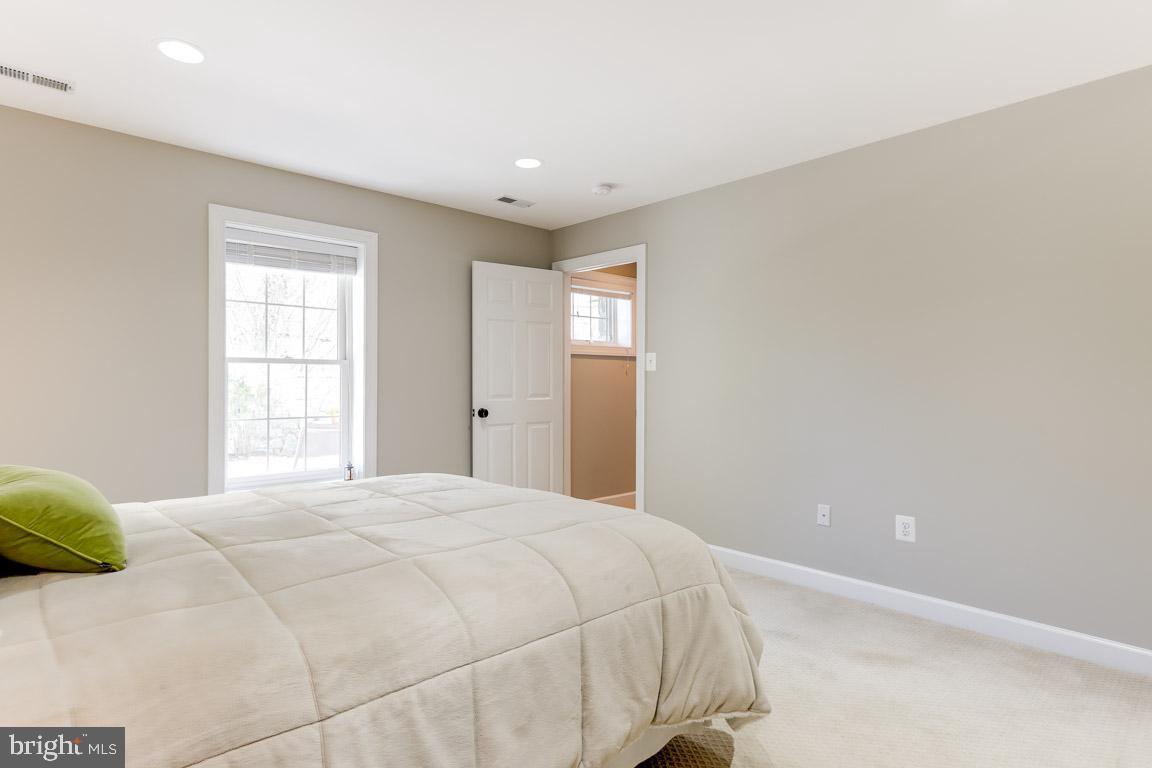 AYRLAWN - Residential