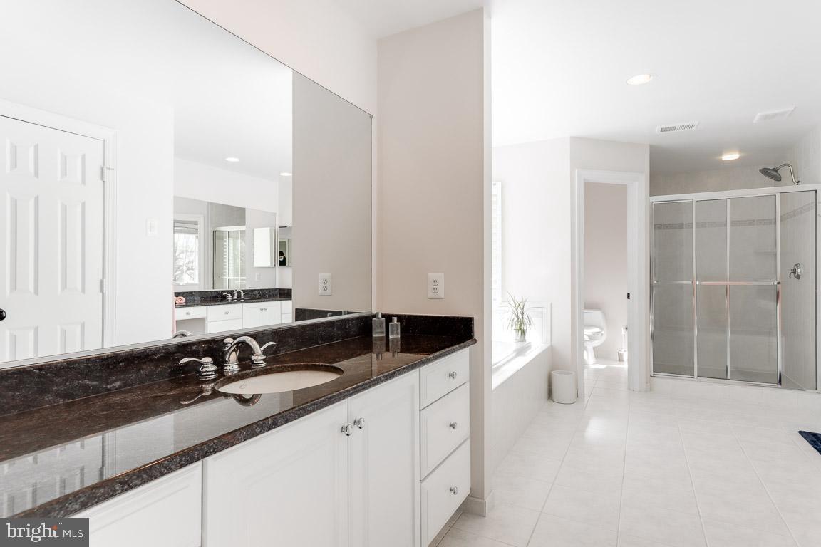 AYRLAWN - Residential