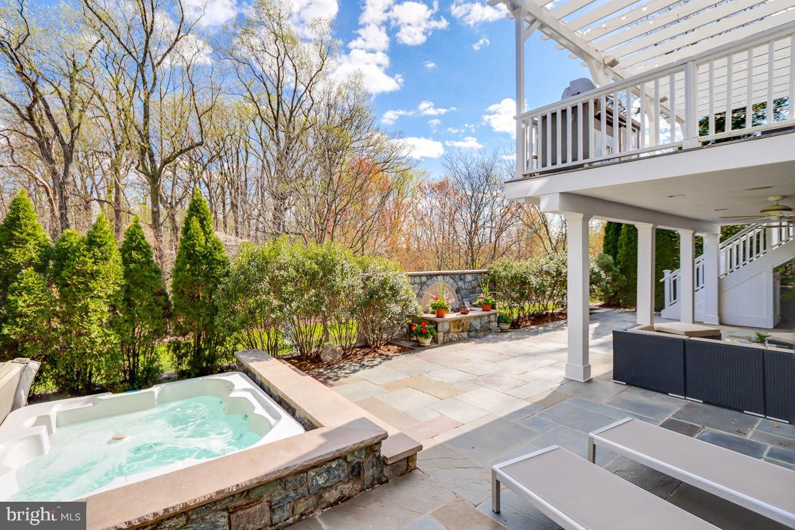 AYRLAWN - Residential