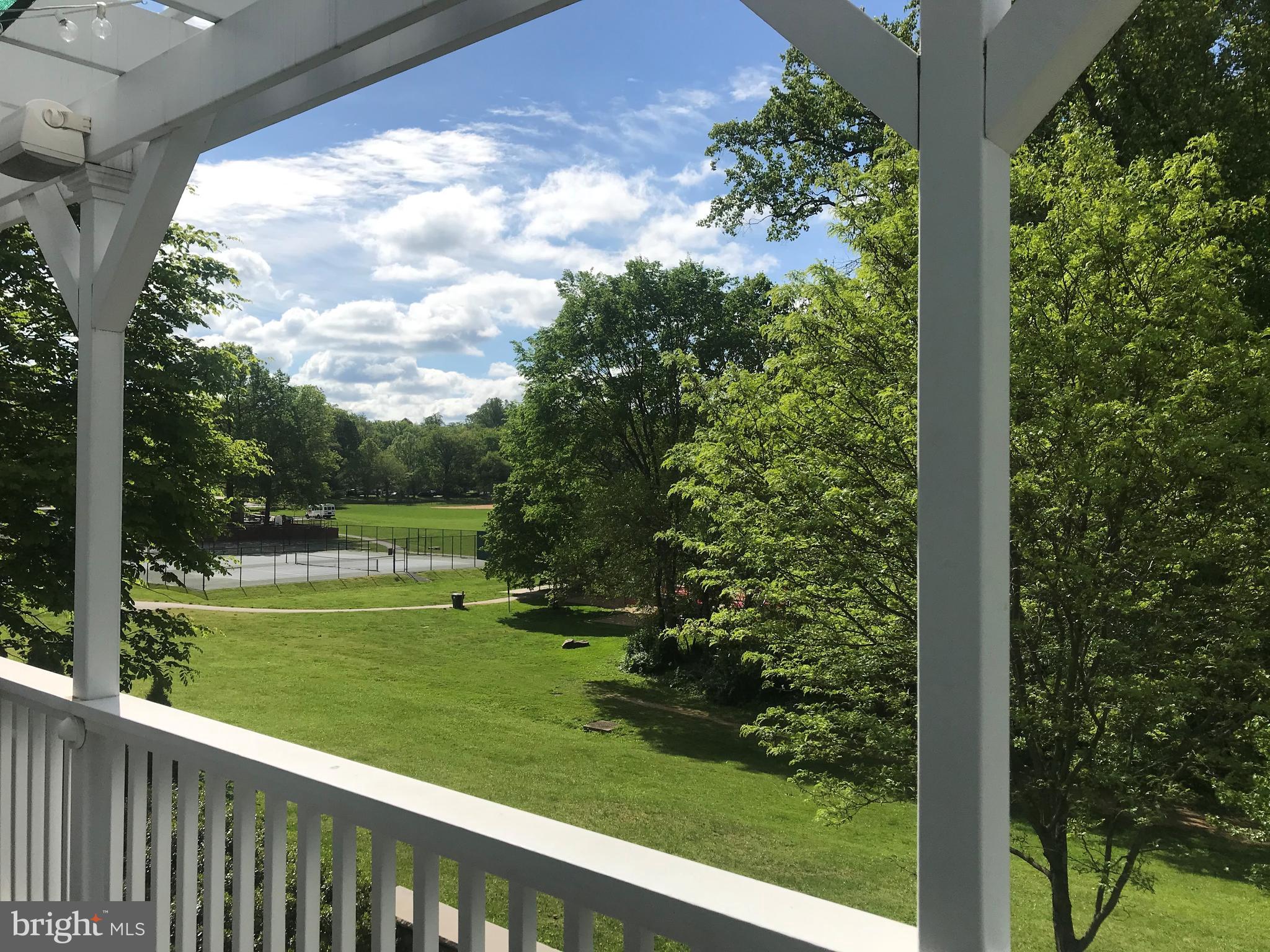 AYRLAWN - Residential